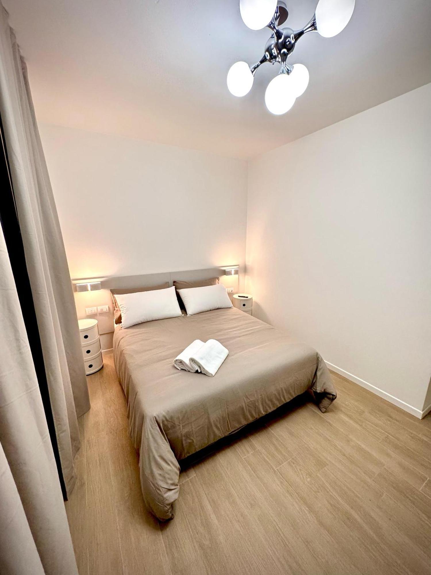 Hotel Villa Mary Santa Maria Di Sala Eksteriør billede