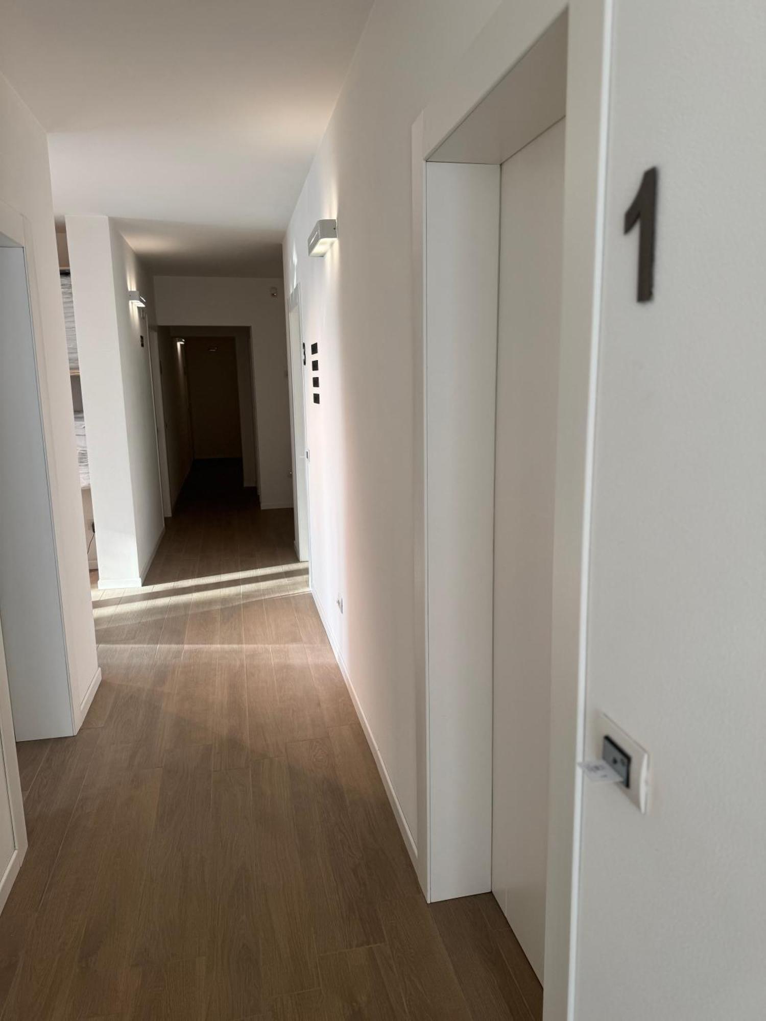 Hotel Villa Mary Santa Maria Di Sala Eksteriør billede